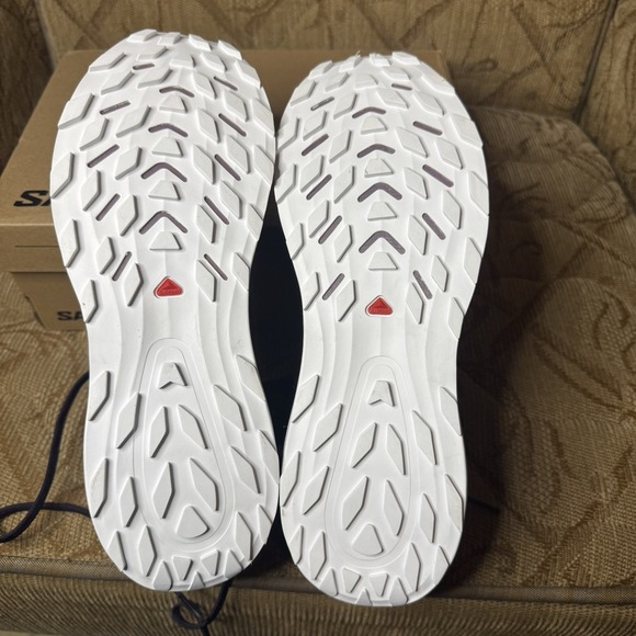 Salomon Ultra Flow Gore-Tex Women's Size 10.5 Sneakers Running Shoes Purple NWT! - Picture 7 of 8